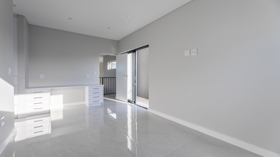 4 Bedroom Property for Sale in Sandown Western Cape